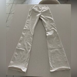 ALO Yoga Cream Leggings